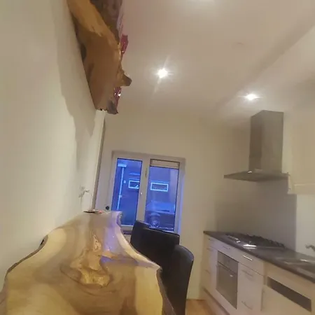Апартаменты Knappe Gerenoveerde Woning *