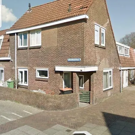 Апартаменты Knappe Gerenoveerde Woning *